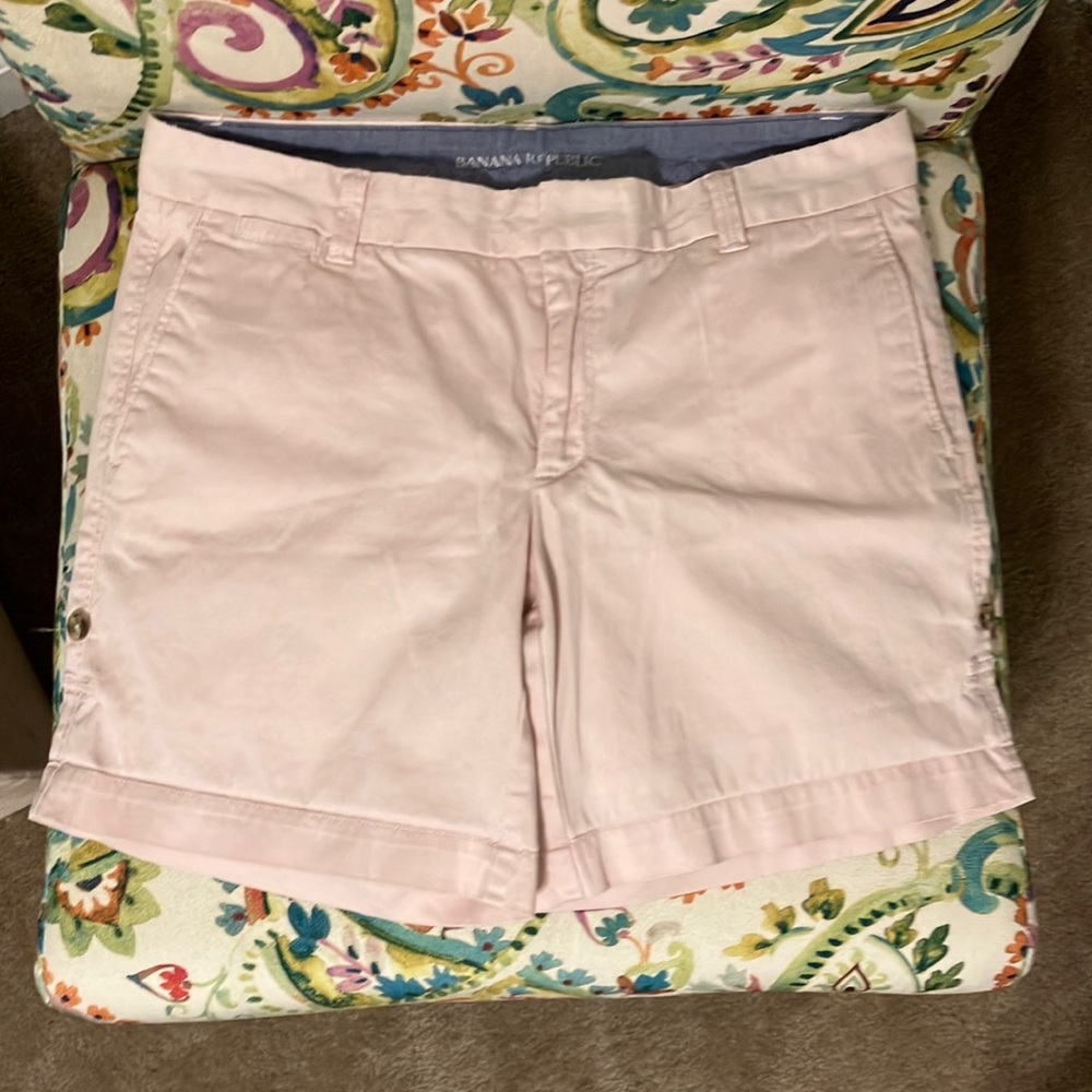 BANANA REPUBLIC Pink Shorts Size 10